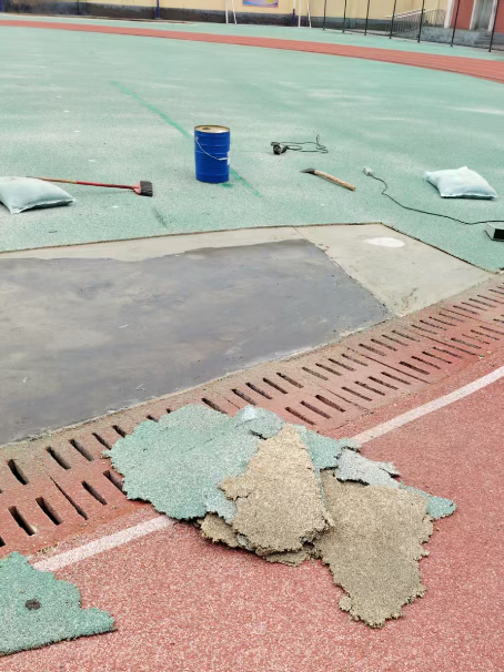 平顶山球场翻新维修补、球场翻新修补改造